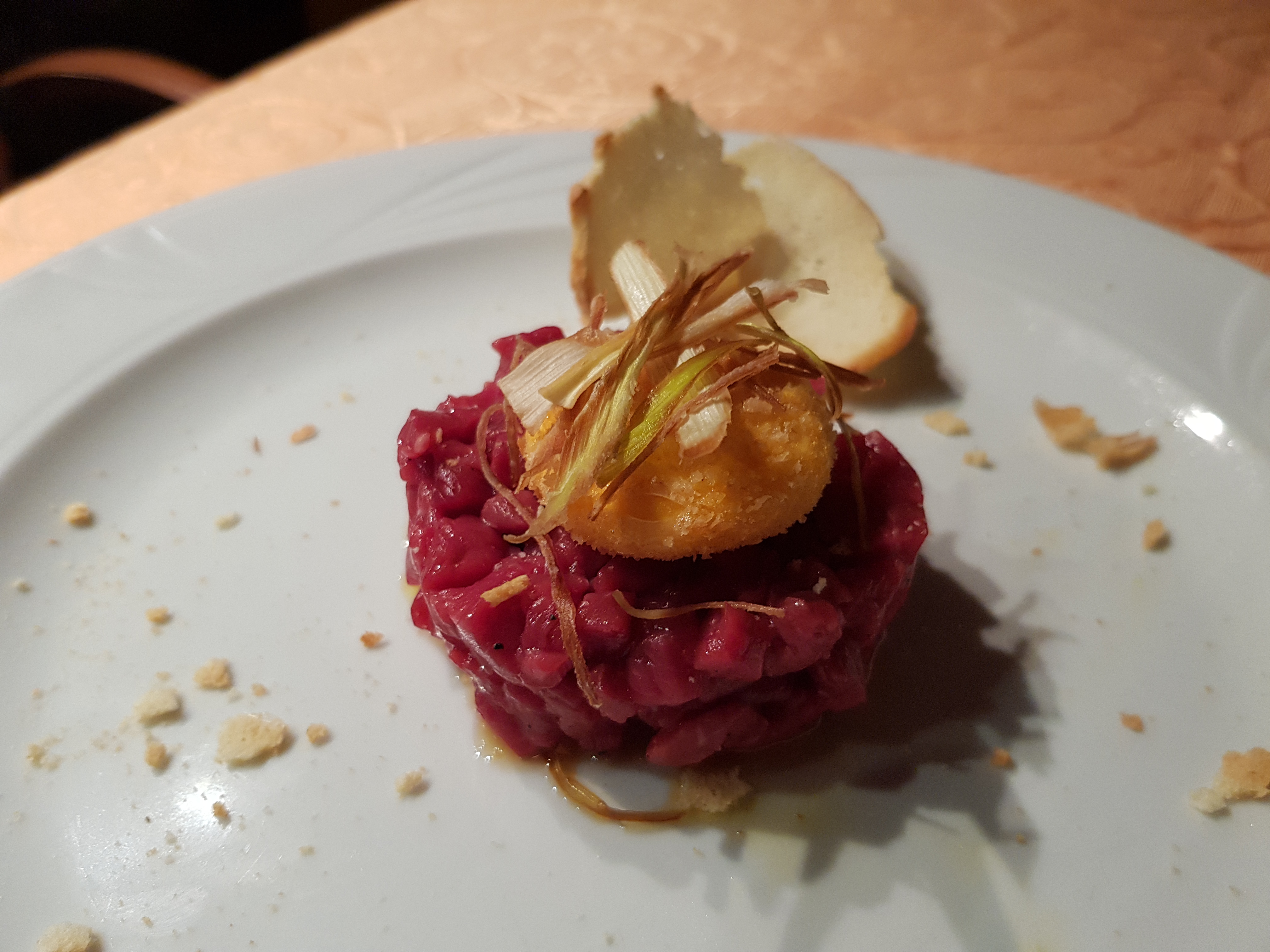 Tartar all'uovo fritto